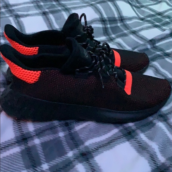 mens black adidas trainers size 9